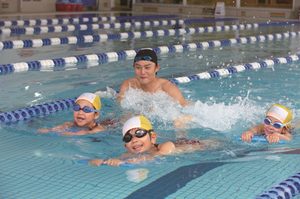 コナミスポーツ株式会社 学校水泳指導授業受託事業の本格的展開を開始