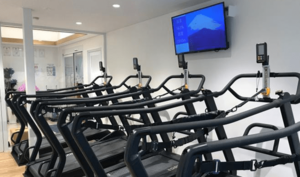 ルネサンス、低酸素トレーニングジム「AOR」開業支援、12月1日オープン