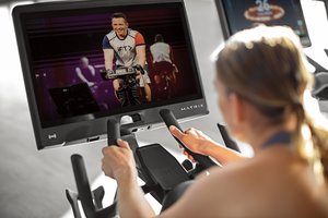 ジョンソンヘルステックジャパン、「iFit」搭載のバーチャルサイクルをクラブ経由で販売へ