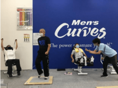 北陸初!「メンズ・カーブス 根塚」7 月 12 日(火)にオープン~正しい運動習慣を広め、地域密着型の健康インフラを目指す~<br />