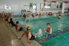 株式会社ルネサンス、小中学校の水泳授業を全国的に受託