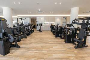 メディカルフィットネス施設で活用進む、バイオサーキット　AI搭載が実現するシンプルな操作性が高齢者を魅了