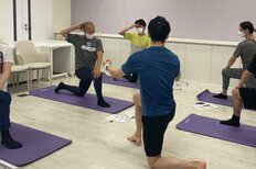 【健康経営 企業の取り組み事例】<br />伸栄商事×R-body 腰痛・肩こりが招く職場の経済損失を防ぐ