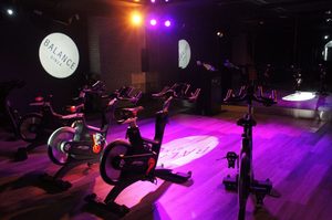 BEST HERBS「バランス銀座」しっかり汗をかける“暗闇スタジオ”のメニューを 新設しリニューアル