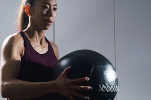 東京2020オリンピック スポーツクライミング日本代表内定の野口啓代選手、Technogym でトレーニング